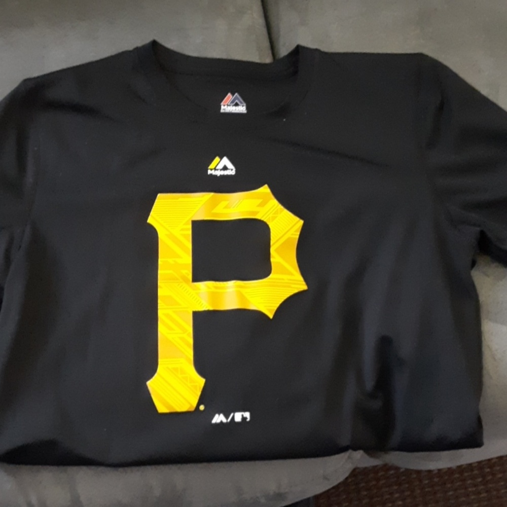 Pittsburgh pirates t shirt